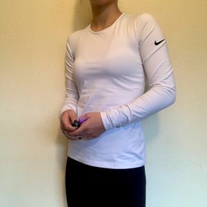 Nike dry Fit thermal long sleeve// size small